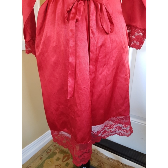 Calvin Klein Red Satin Robe - Picture 5 of 16